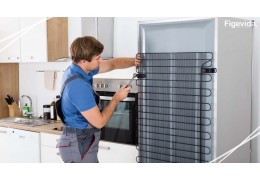 Frigorifero che emette puzza di bruciato: cause e rimedi