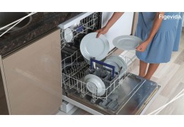 Lavastoviglie con acqua sul fondo: cause e rimedi