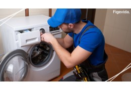 La lavatrice puzza di bruciato: cause, ricambi e cosa controllare