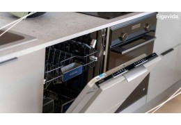 La spia del sale della lavastoviglie rimane sempre accesa: cosa significa?