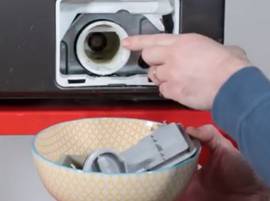 CONTROLLARE LA POMPA DI SCARICO