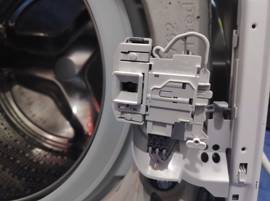 TESTARE LA SERRATURA DELLA PORTA