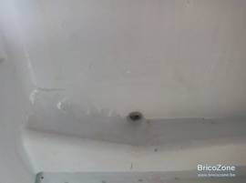 CONTROLLARE IL FORO DI SCARICO DELL'ACQUA